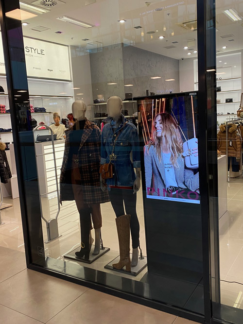 pujčovna LED panelů